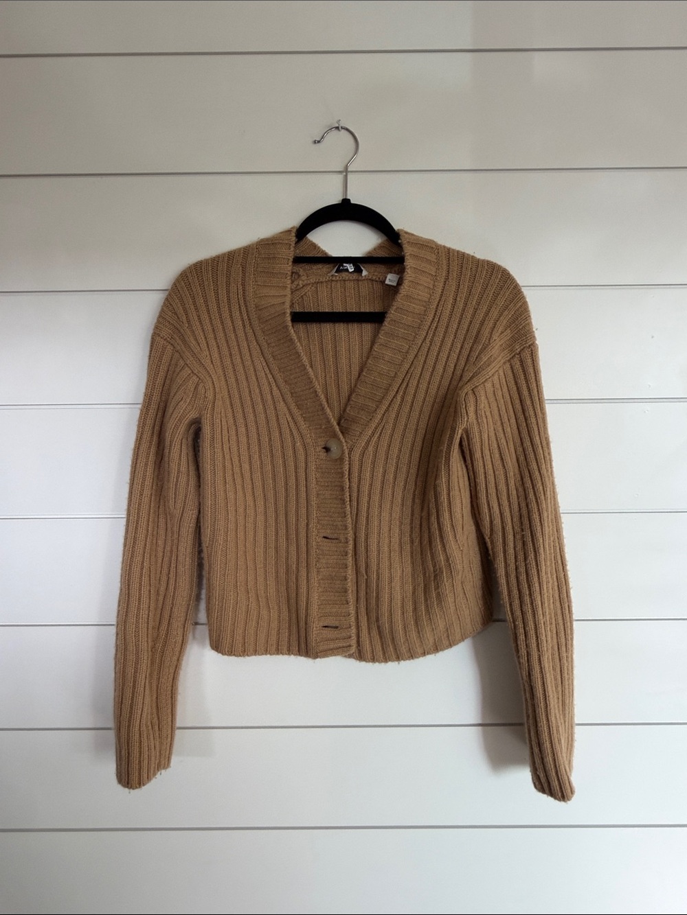 Vince Camel Ribbed V-Neck Button Cardigan